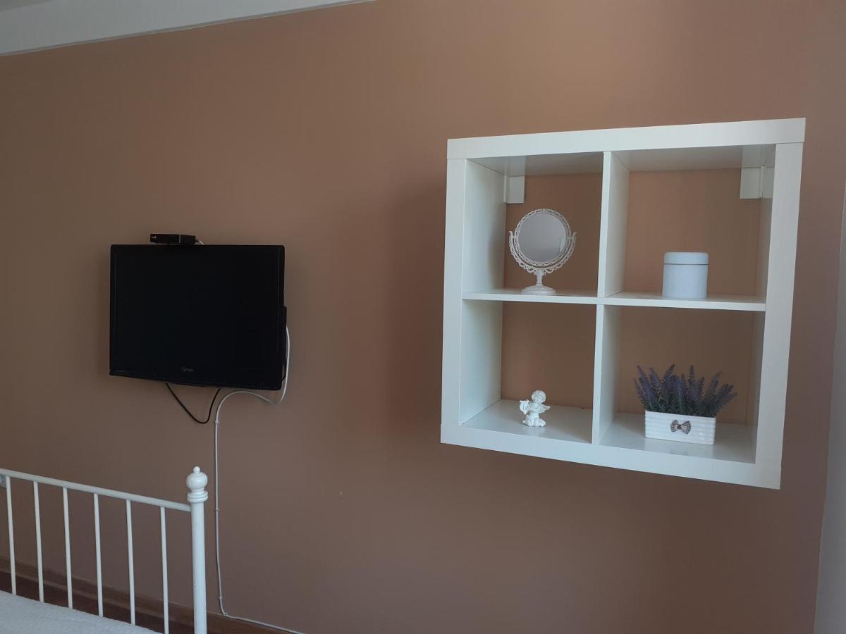 Apartman Jovana Sremska Mitrovica Extérieur photo